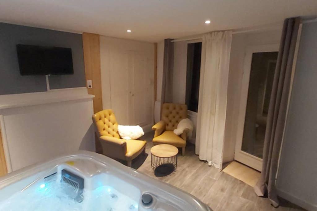 Suite Eden Avec Jacuzzi Prive 肖蒙 外观 照片